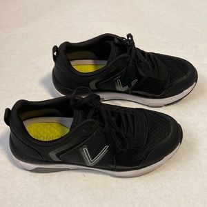 Vionic Walk Strider Sneaker - Size 9.5 Wide